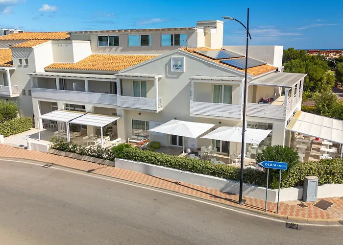 With Panoramic Swimming Pool In Just 850 Mt From The Sea 3* Porto San Paolo