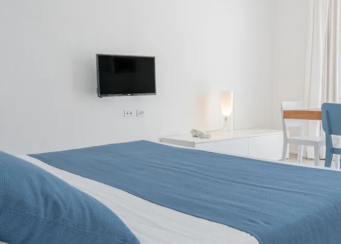 Apartmanhotel With Panoramic Swimming Pool In Just 850 Mt From The Sea