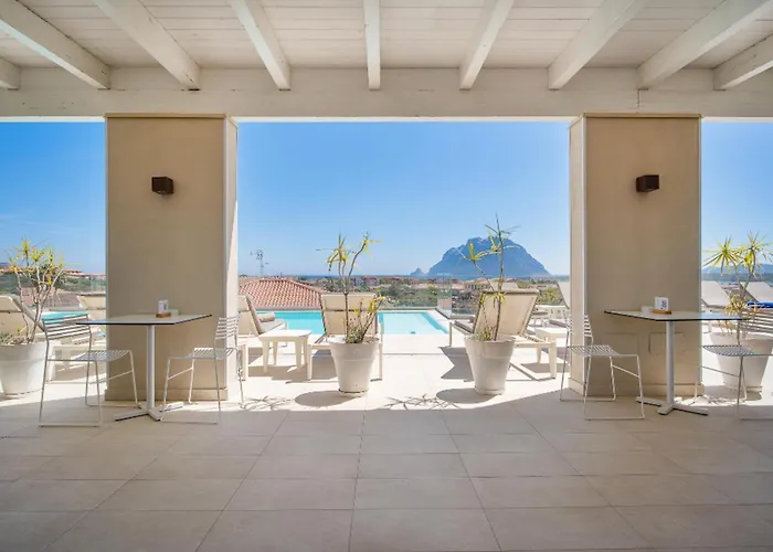 With Panoramic Swimming Pool In Just 850 Mt From The Sea 3* Porto San Paolo