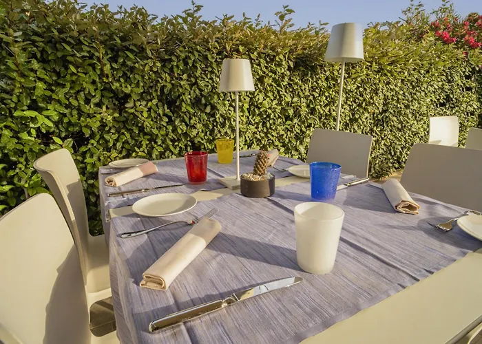 With Panoramic Swimming Pool In Just 850 Mt From The Sea Apartmanhotel Porto San Paolo