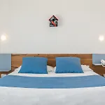 With Panoramic Swimming Pool In Just 850 Mt From The Sea 3*
