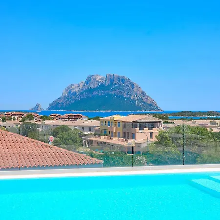 With Panoramic Swimming Pool In Just 850 Mt From The Sea 3* Порто-Сан-Паоло