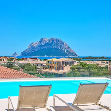 With Panoramic Swimming Pool In Just 850 Mt From The Sea 3*